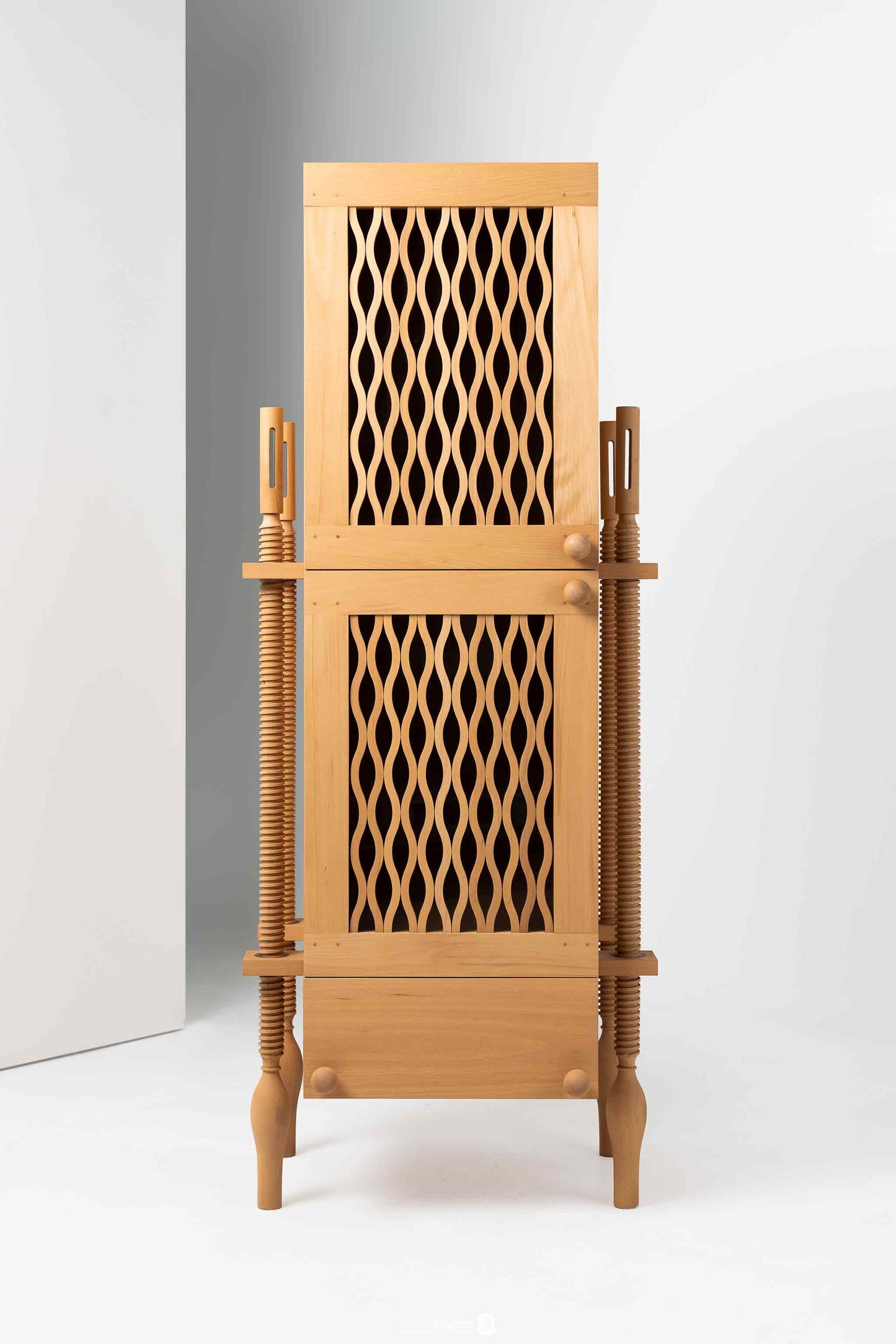 Screw Cabinet