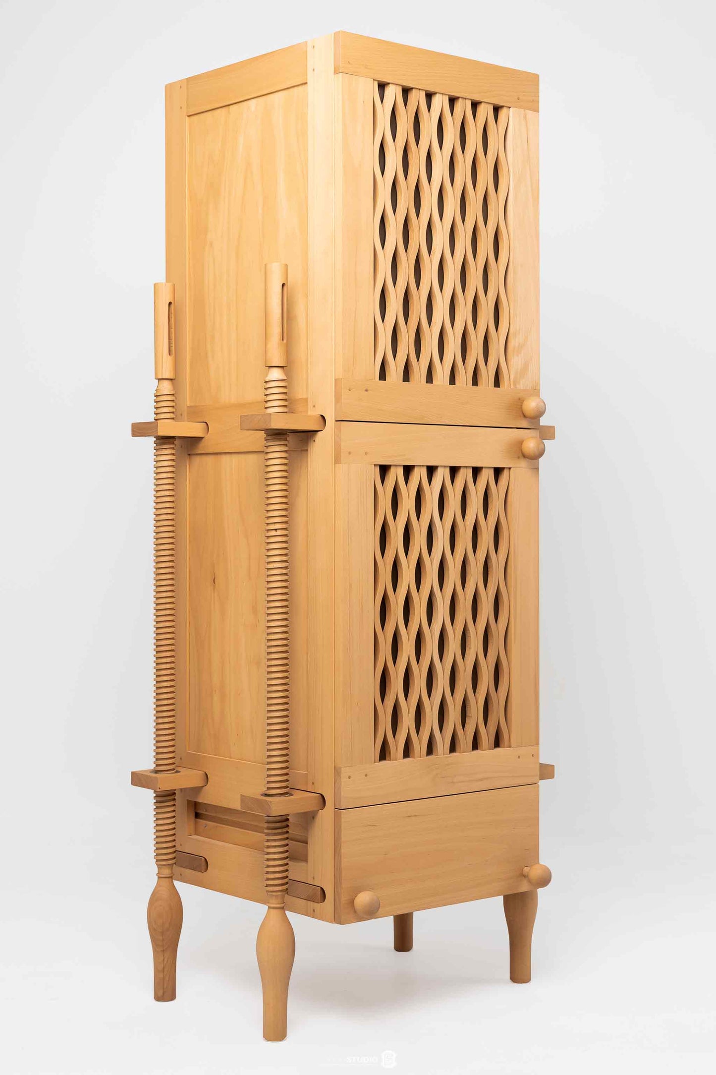 Screw Cabinet